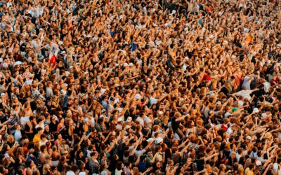 Are you Crowdsourcing your MBA Applications?